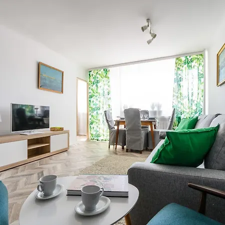 Chmielna Deluxe Apartment *